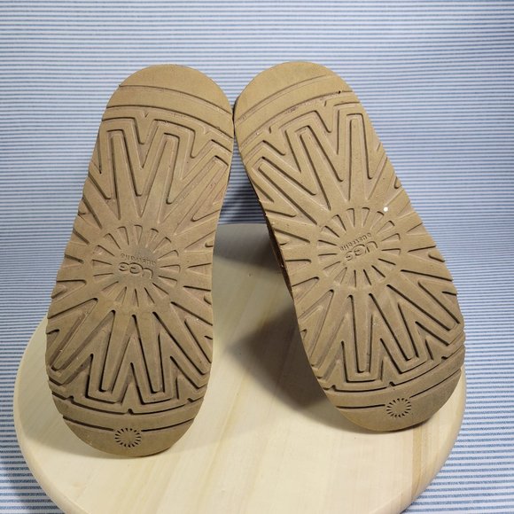 Ugg Australia LARYN Brown Tan Suede Boot Swarovski Women's Size 5 - Picture 7 of 12